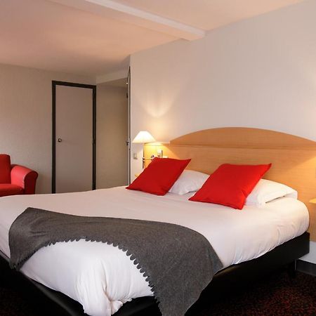 Logis Hotel L'Oree De Chartres - Barjouville Buitenkant foto
