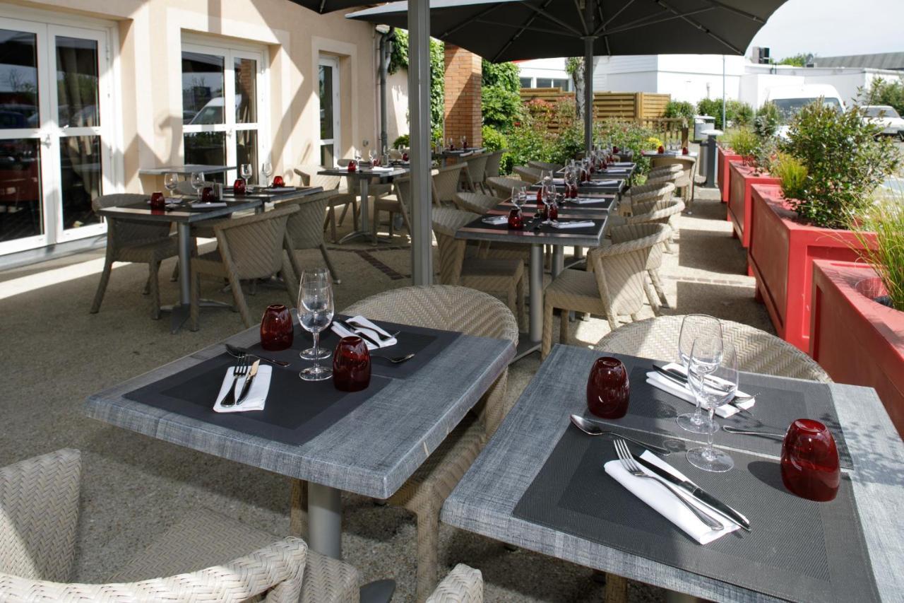 Logis Hotel L'Oree De Chartres - Barjouville Buitenkant foto