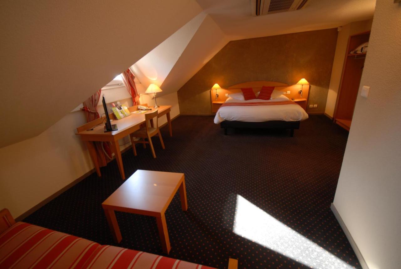 Logis Hotel L'Oree De Chartres - Barjouville Buitenkant foto